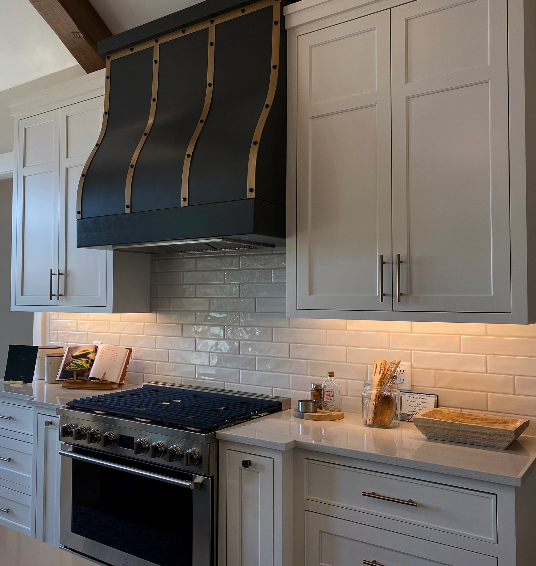 Under Cabinet Lighting Kit