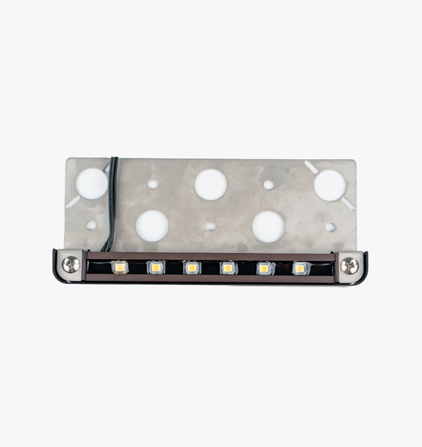 Low Profile LED Hardscape Light - 7"