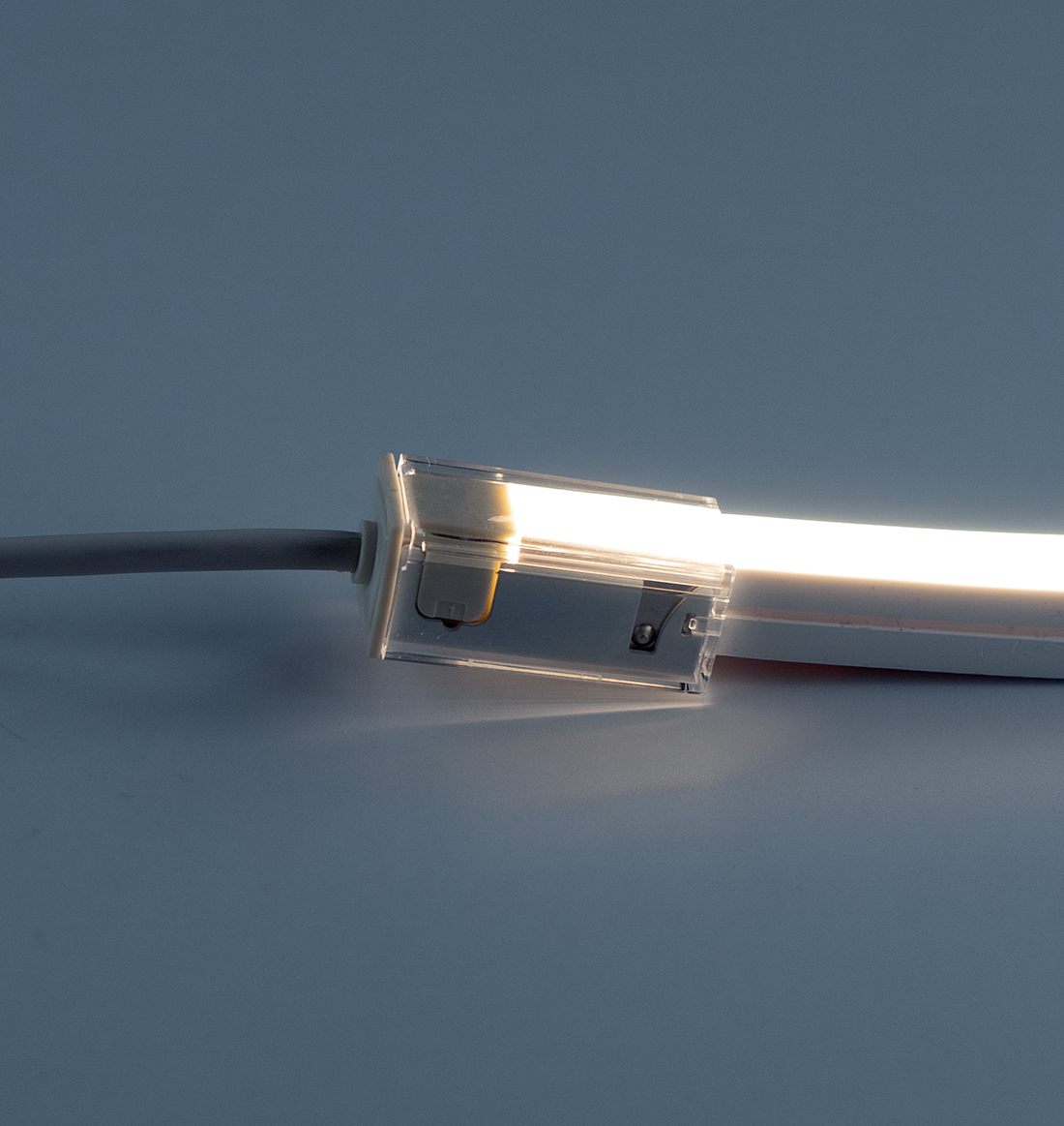 Element Neon TopFlex Quick Connector – Static White