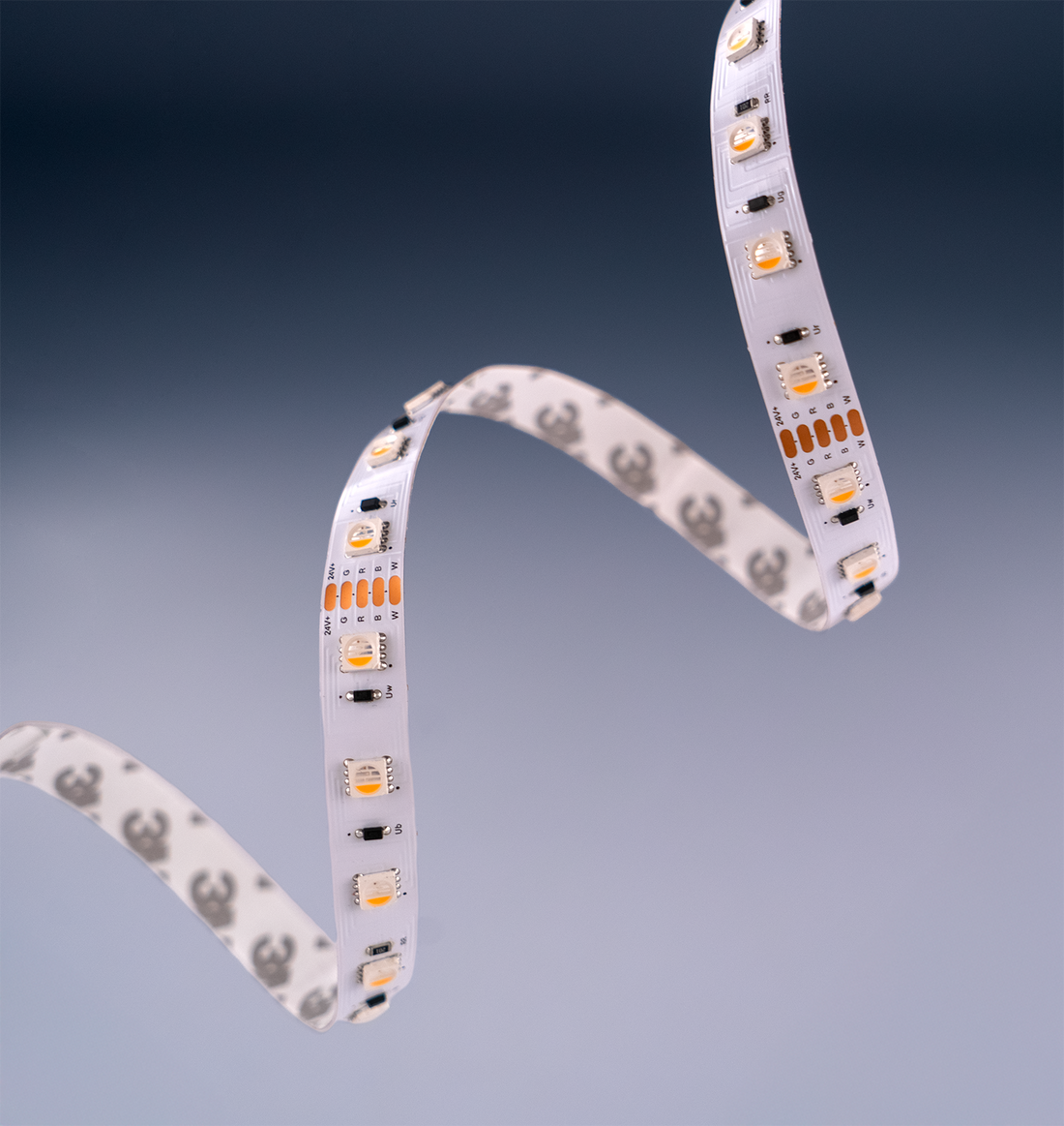 RGBW Endless Strip Light