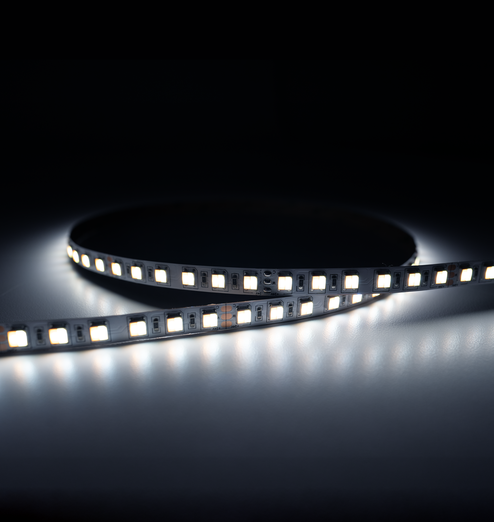 Superior™ 90 LED Strip Light - Tunable White