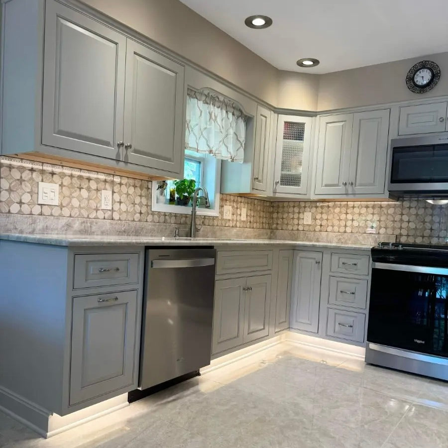 <strong>Liuzzo Home Improvements</strong>
