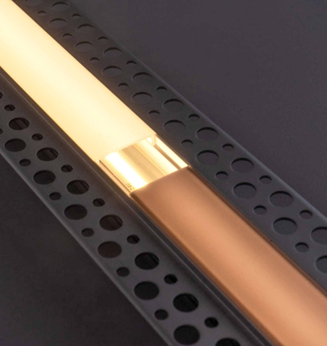 Mud-In LED Channel, Wide